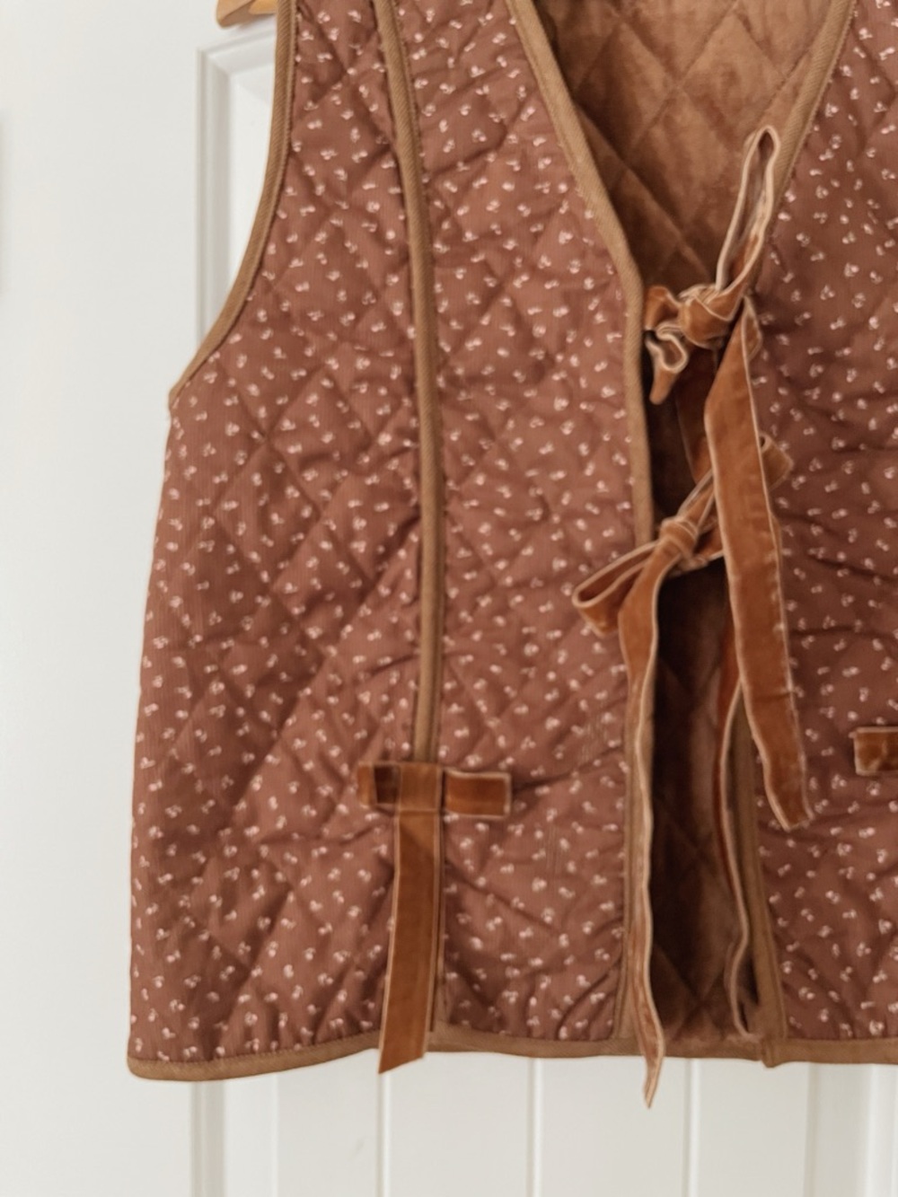 Boutique Quilted Brown Tie-Front Vest Size L Velvet Casual Boho Cottagecore - Picture 5 of 8